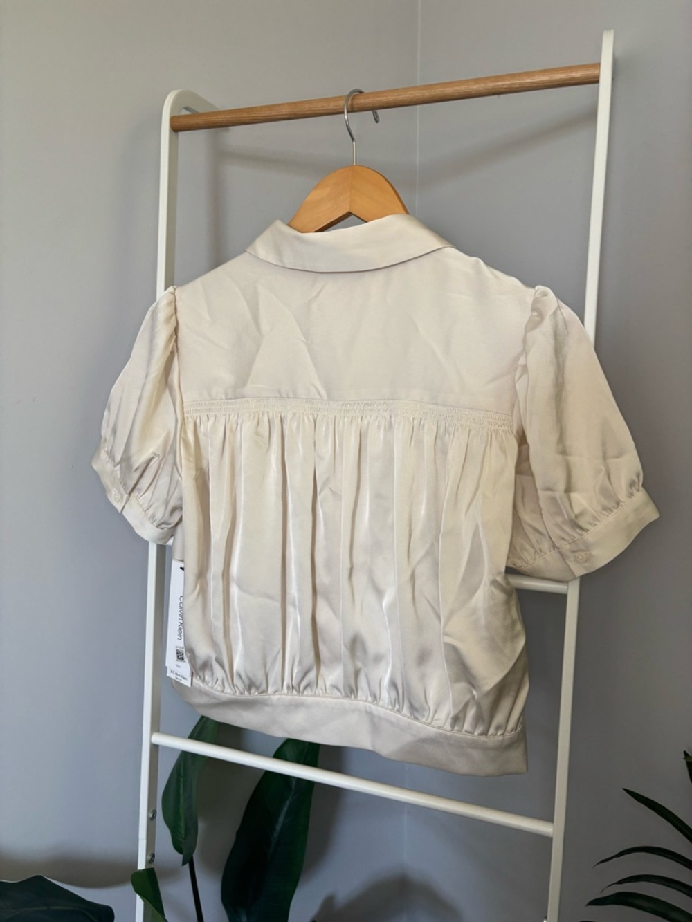Calvin Klein Cream Short-Sleeve Button-Down Blouse NWT - Picture 11 of 16
